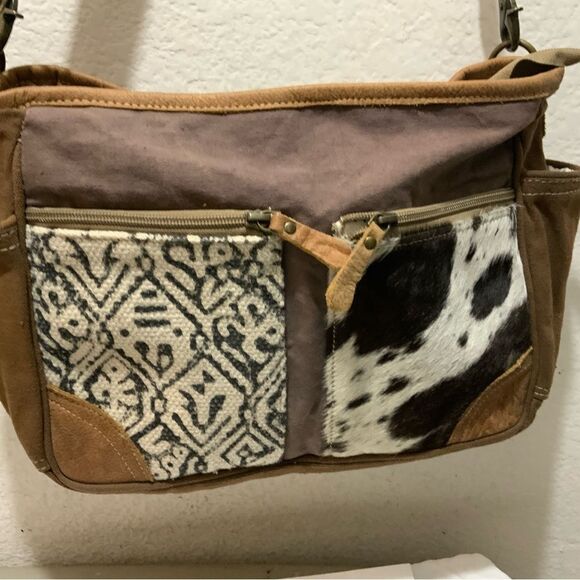 Myra Bag Handmade two tone Messenger Bag Upcycled Canvas & Cowhide Leather - Picture 6 of 15